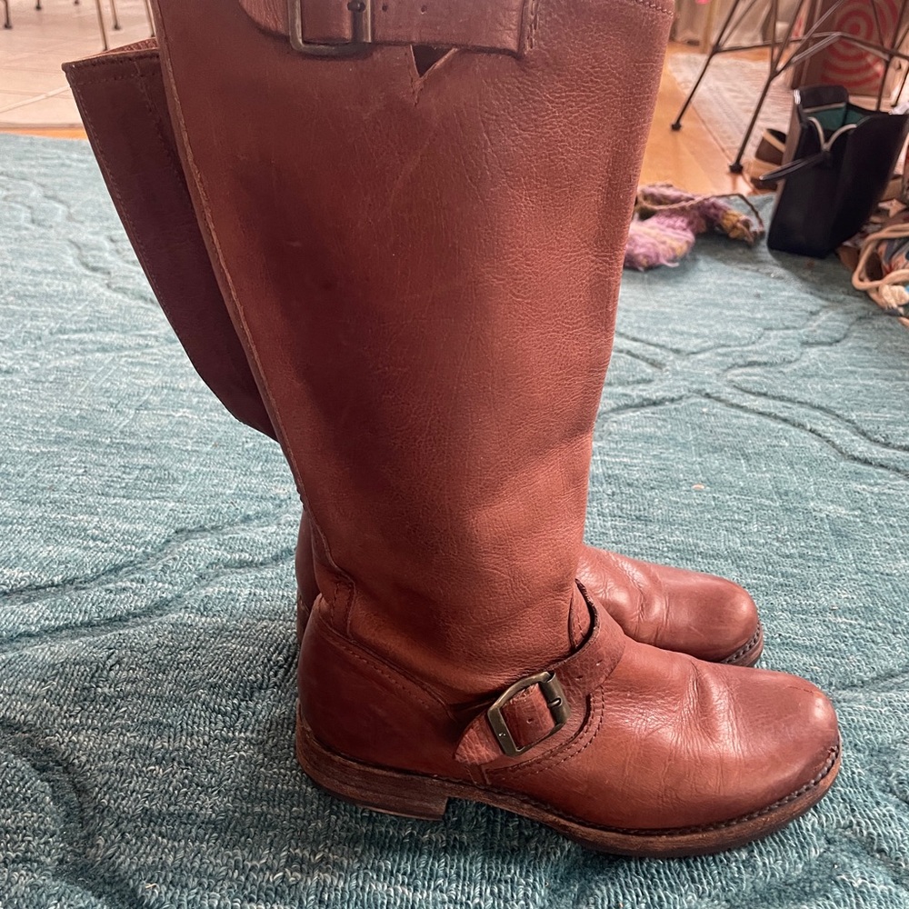 Frye Veronica Slouch size 9